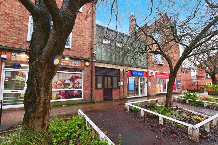 2 Bedroom Flat For Sale In Walmgate, York, YO1