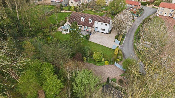 5 Bedroom Detached House For Sale In Substantial Home And Plot In A Conservation Area, NG33