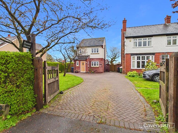 2 Bedroom Detached House For Sale In Long Lane, Saughall, Chester, CH1