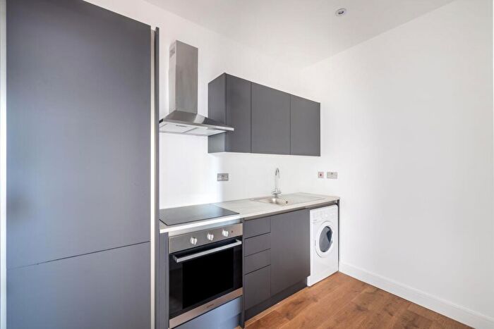 Studio To Rent In A Portland Road, South Norwood, SE25