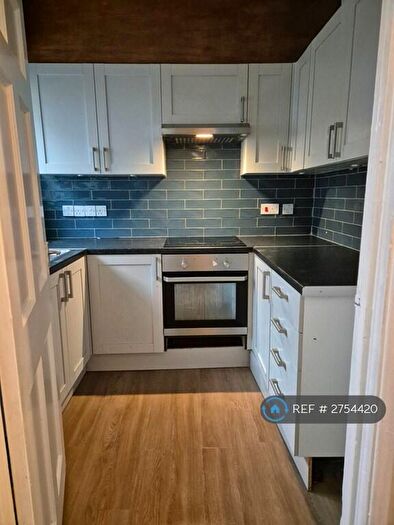 2 Bedroom Flat To Rent In High Street, Crayford, DA1