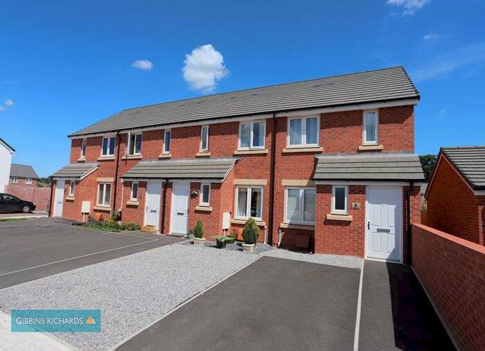 2 Bedroom Property To Rent In Monkton Heathfield, TA2