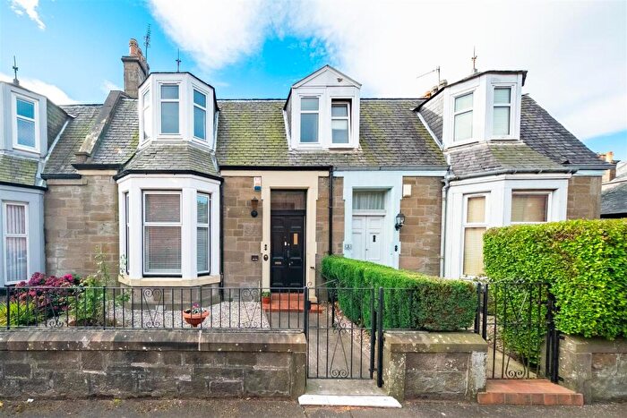 3 Bedroom Terraced House For Sale In , Walrond Street, Dundee, DD4