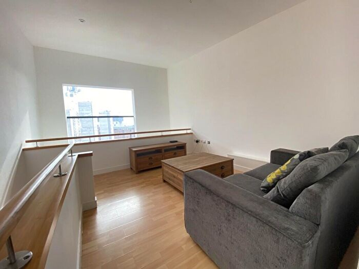 2 Bedroom Apartment To Rent In The Sorting House, Newton Street, M1
