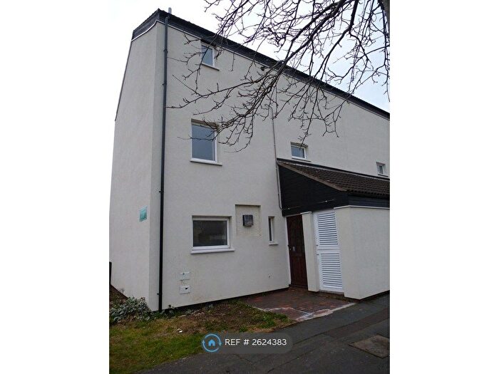 4 Bedroom Semi-Detached House To Rent In Whitwell, Peterborough, PE4