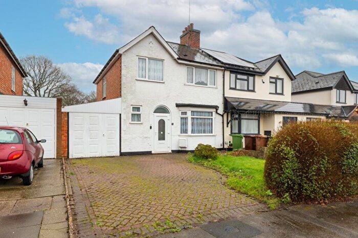 3 Bedroom Semi Detached House For Sale In Union Road, Shirley, Solihull, B90