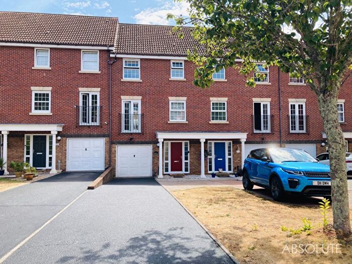 4 Bedroom Terraced House For Sale In Durham Close, Paignton, TQ3