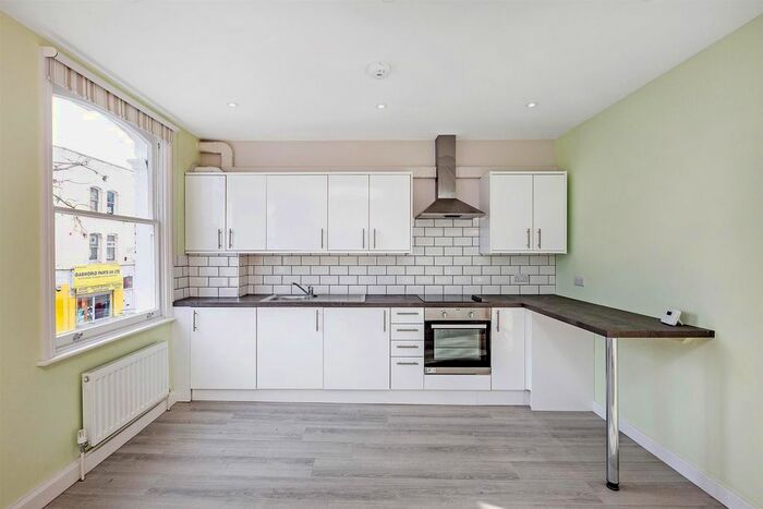 2 Bedroom Flat To Rent In Sherbrooke Road, SW6