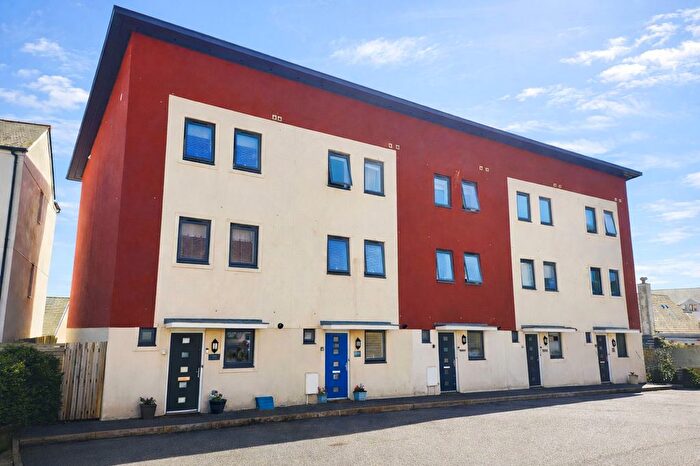 4 Bedroom End Terrace House For Sale In Astor Court, Newquay, TR7