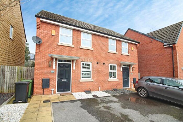2 Bedroom Semi Detached House For Sale In Park Road, Oulton, Leeds, LS26