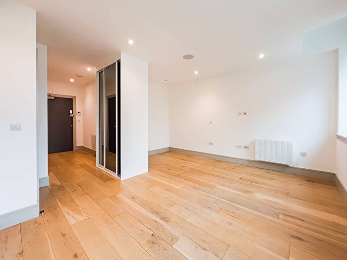 Studio To Rent In Zenith House, Lawrence Road, Tottenham, London, N15