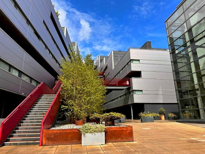 2 Bedroom Flat To Rent In Woodfield Road, Altrincham, WA14