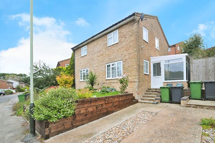 2 Bedroom Semi-detached House For Sale In Wentworth Way, St. Leonards-On-Sea, TN38
