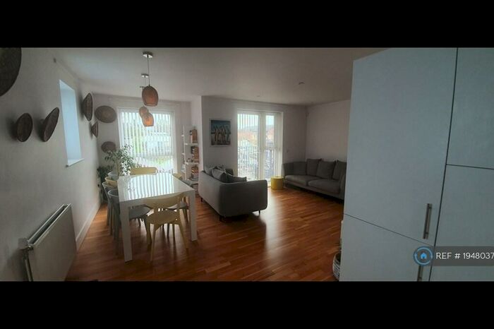 1 Bedroom Flat To Rent In Walthamstow, London, E17