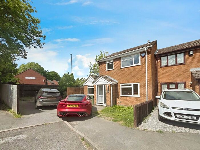 3 Bedroom Semi-Detached House To Rent In Rother Close, West End, SO18