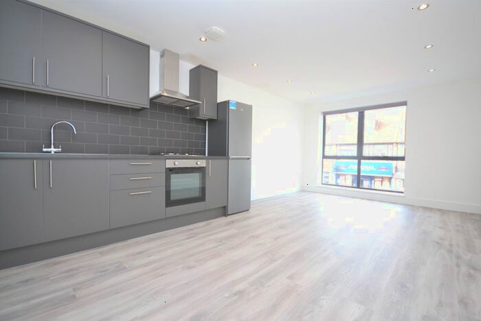 2 Bedroom Flat To Rent In High Street, Orpington BR6