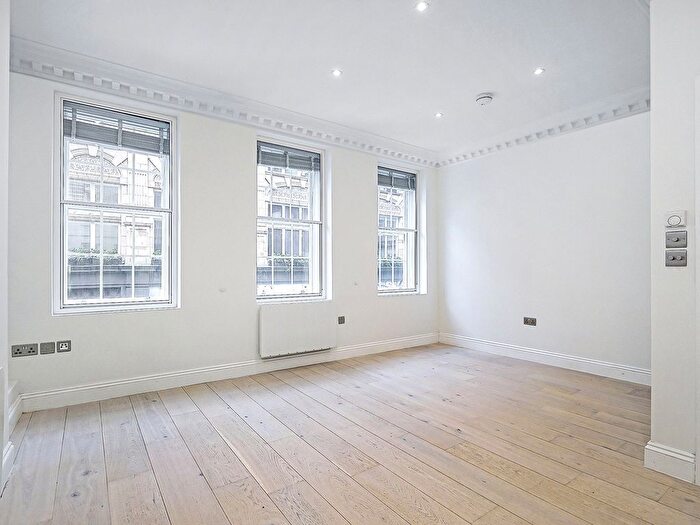 1 Bedroom Property To Rent In Berwick Street, London, W1F