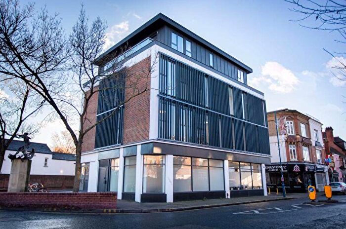 1 Bedroom Flat To Rent In Old London Road, Kingston Upon Thames, KT2