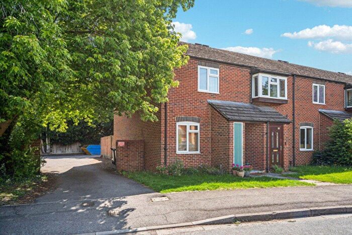 2 Bedroom Flat For Sale In King James Way, Henley-on-Thames, Oxfordshire, RG9
