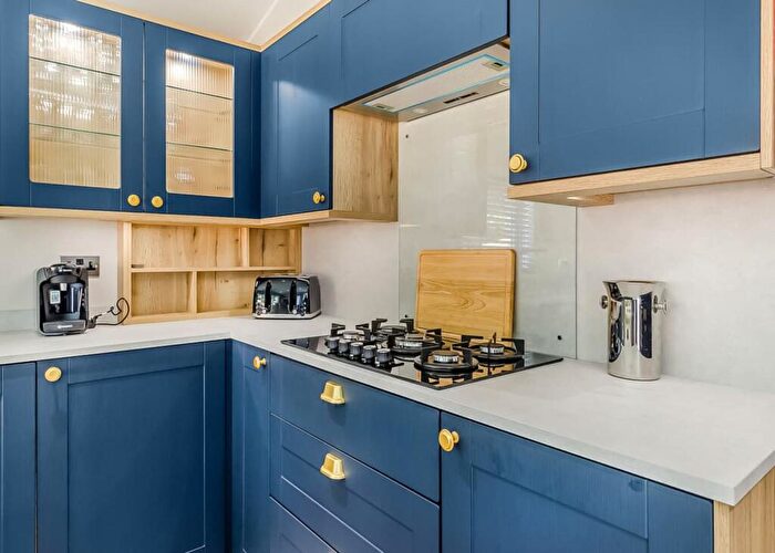 2 Bedroom Lodge For Sale In Butterwick Road, Scunthorpe, DN17