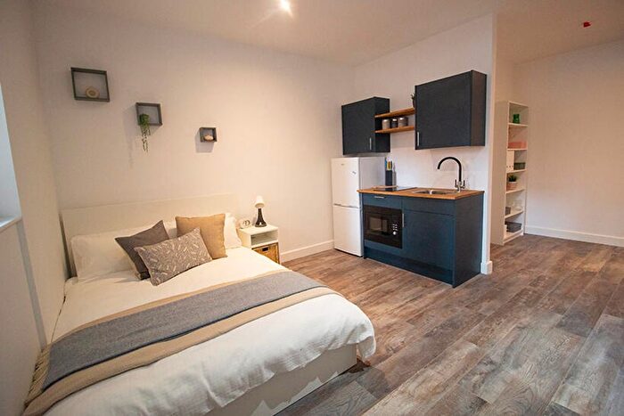 1 Bedroom Flat To Rent In Mansfield Road, Nottingham, NG1