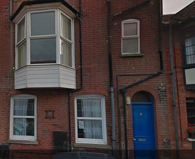 3 Bedroom Flat To Rent In Corner Street, Cromer, NR27