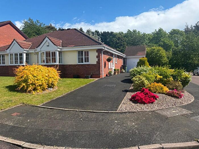 2 Bedroom Semi-Detached Bungalow For Sale In Fieldfare Close, Cradley Heath, B64