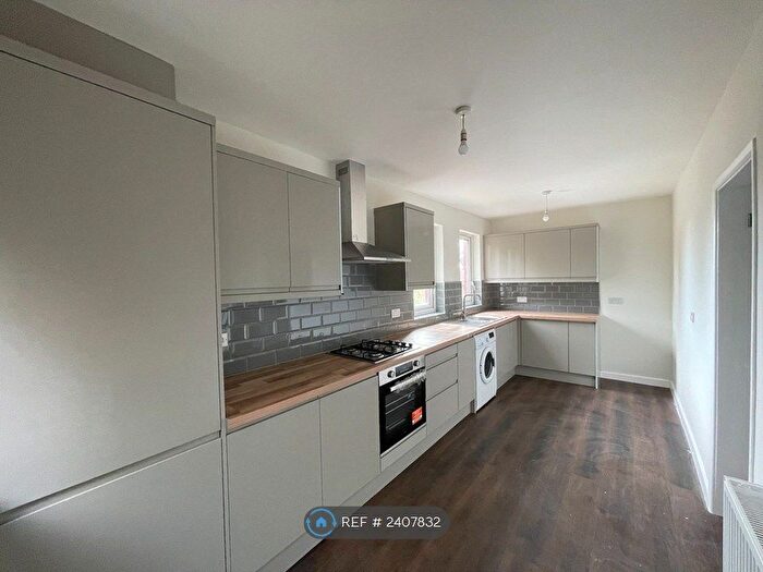 3 Bedroom Semi-Detached House To Rent In Shirley Avenue, Wyke, Bradford, BD12