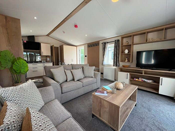 2 Bedroom Lodge For Sale In Harmby, Leyburn, DL8