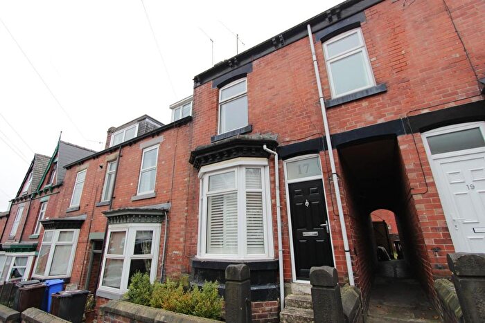 3 Bedroom Terraced House To Rent In Hunter House Road, Sheffield, S11