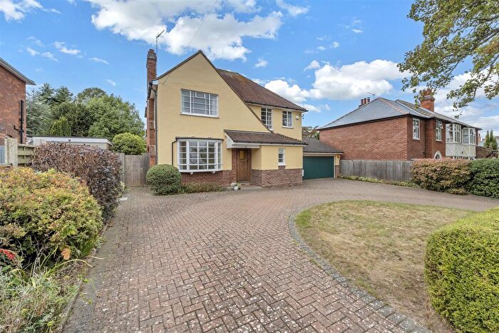 4 Bedroom Detached House For Sale In Northgate Avenue, Bury St. Edmunds, IP32
