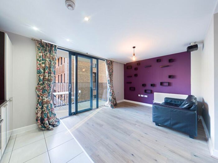 1 Bedroom Flat To Rent In Fairmont House, Albatross Way, SE16