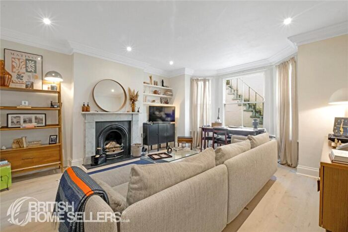 2 Bedroom Apartment For Sale In Buckingham Road, Brighton, East Sussex, BN1