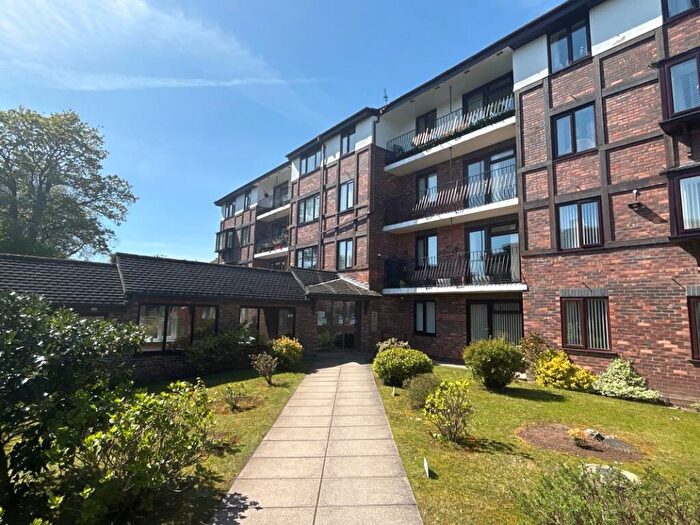 1 Bedroom Apartment For Sale In Hesslewell Court, Wirral, Merseyside, CH60