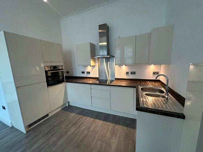 1 Bedroom Apartment To Rent In Windermere Terrace, L8