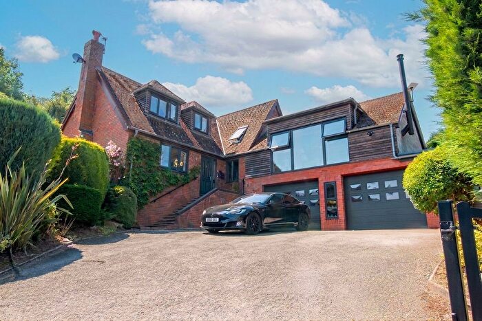 5 Bedroom Detached House For Sale In Ruthin Road, Gwernymynydd, CH7