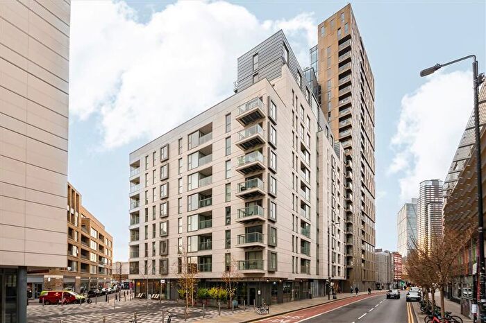 2 Bedroom Flat To Rent In Courtyard Apartments, Shoreditch, E1
