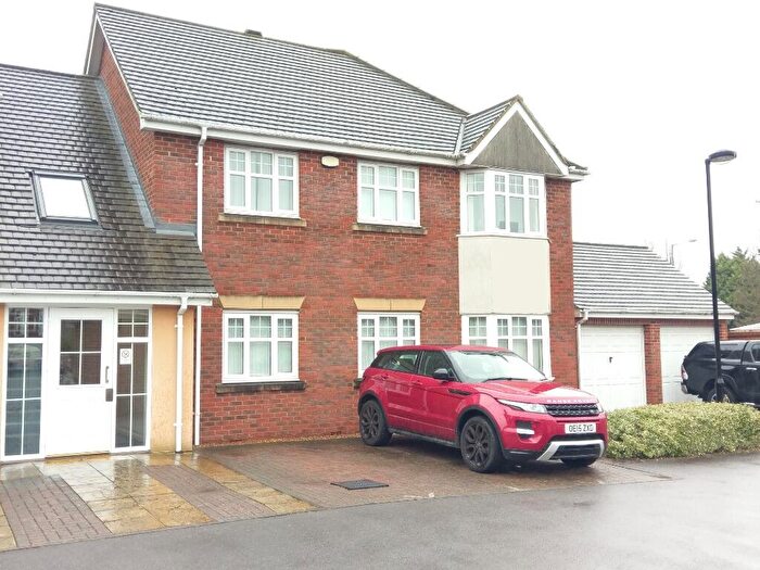 2 Bedroom Flat To Rent In Frenchs Gate, LU6