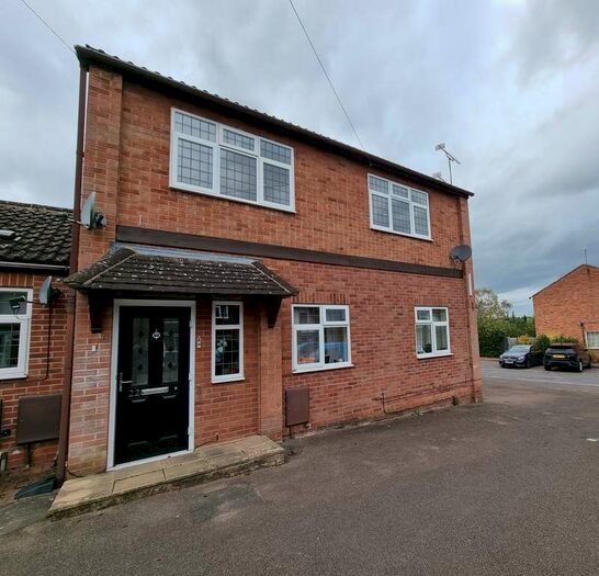 1 Bedroom Flat To Rent In Woodland Road, Kenilworth, CV8