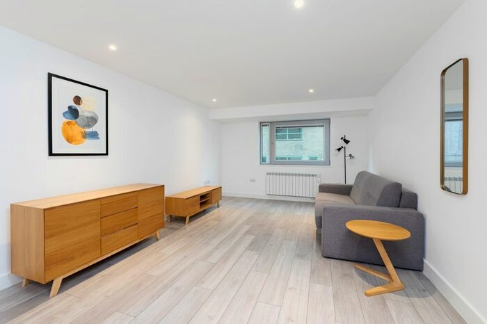 1 Bedroom Flat To Rent In New Compton Street, Covent Garden, WC2H