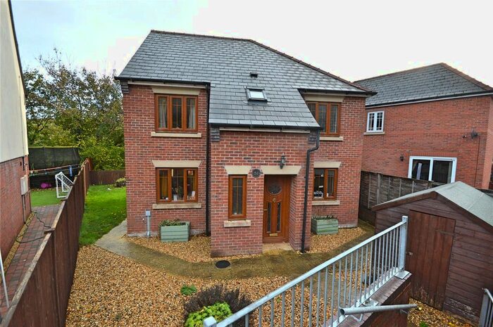 4 Bedroom Detached House For Sale In Woodland Way, Llanllwchaiarn, Newtown, Powys, SY16