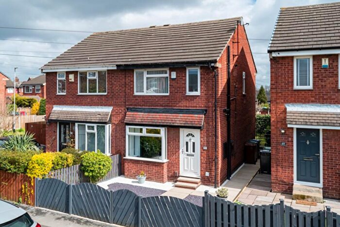 3 Bedroom Semi-Detached House For Sale In Watson Street, Morley, LS27