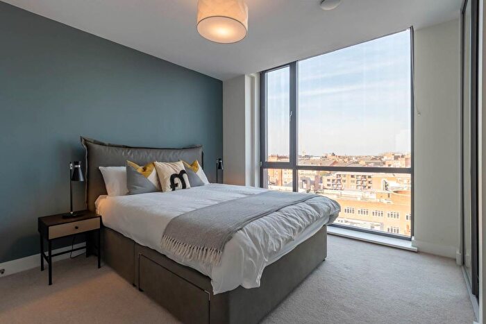 2 Bedroom Flat To Rent In Silverworks, Newhall Street, Birmingham, B3