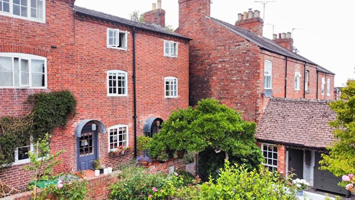 3 Bedroom Semi-detached House For Sale In Blanch Croft, Melbourne, Derby, Derbyshire, DE73
