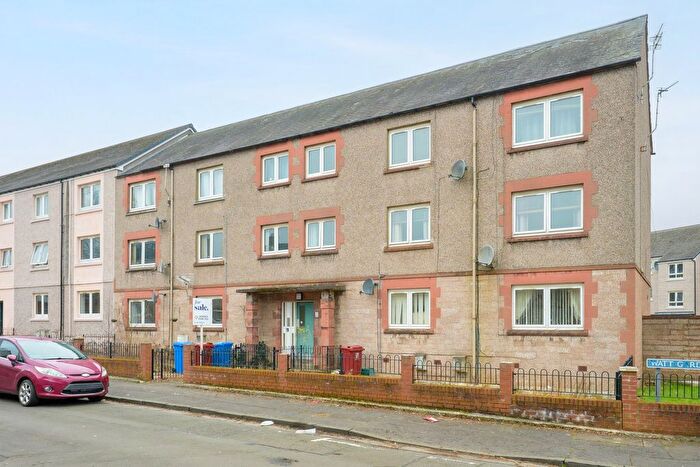 3 Bedroom Flat For Sale In Watt Gardens, Camelon, Falkirk, FK1