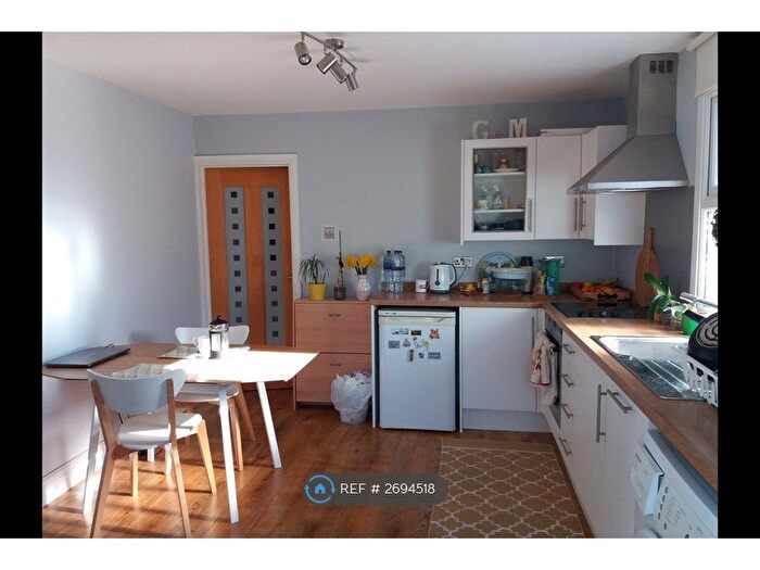 1 Bedroom Flat To Rent In Burrage Road, London, SE18