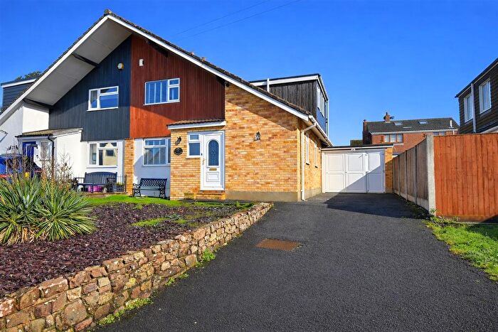 4 Bedroom Semi Detached House For Sale In The Breaches, Easton-In-Gordano, BS20