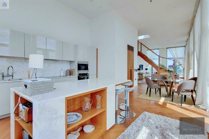 3 Bedroom Apartment To Rent In Capital Building, Embassy Gardens, Nine Elms, SW11