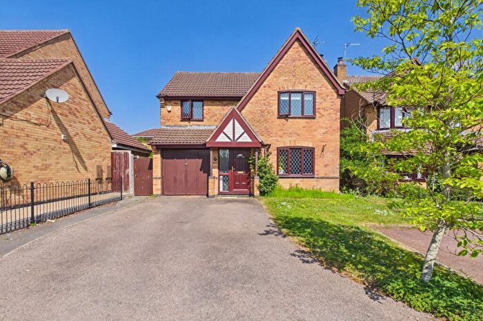 4 Bedroom Detached House For Sale In Tove Lane, Towcester, NN12