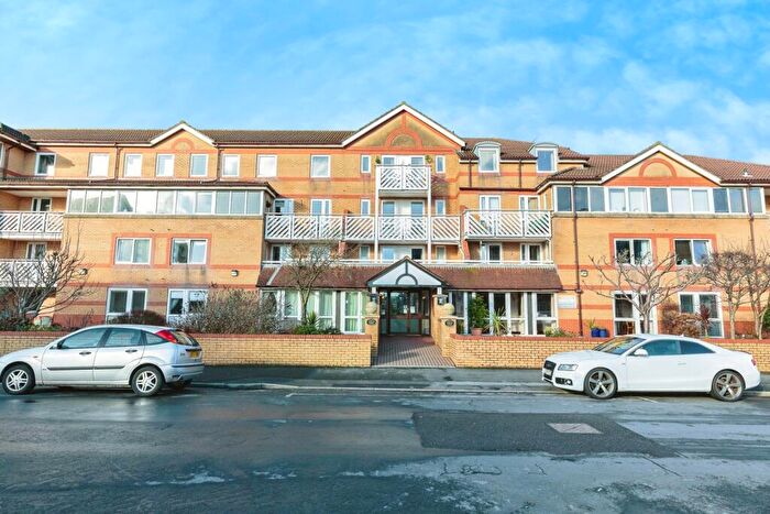 1 Bedroom Flat For Sale In Kings Road, Lytham St. Annes, Lancashire, FY8